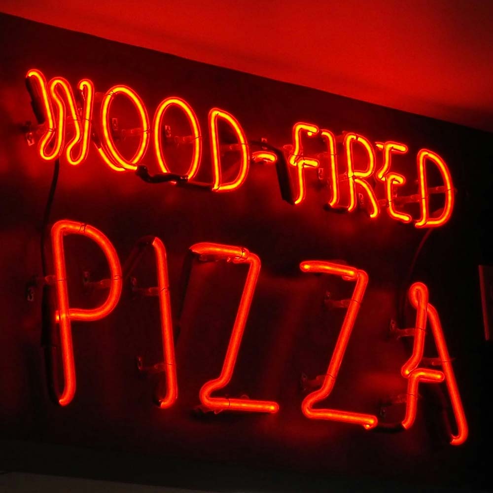 Wood fired pizza oven